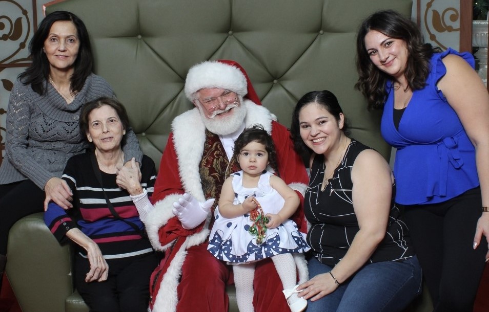 Xmas photo of Nour and family.